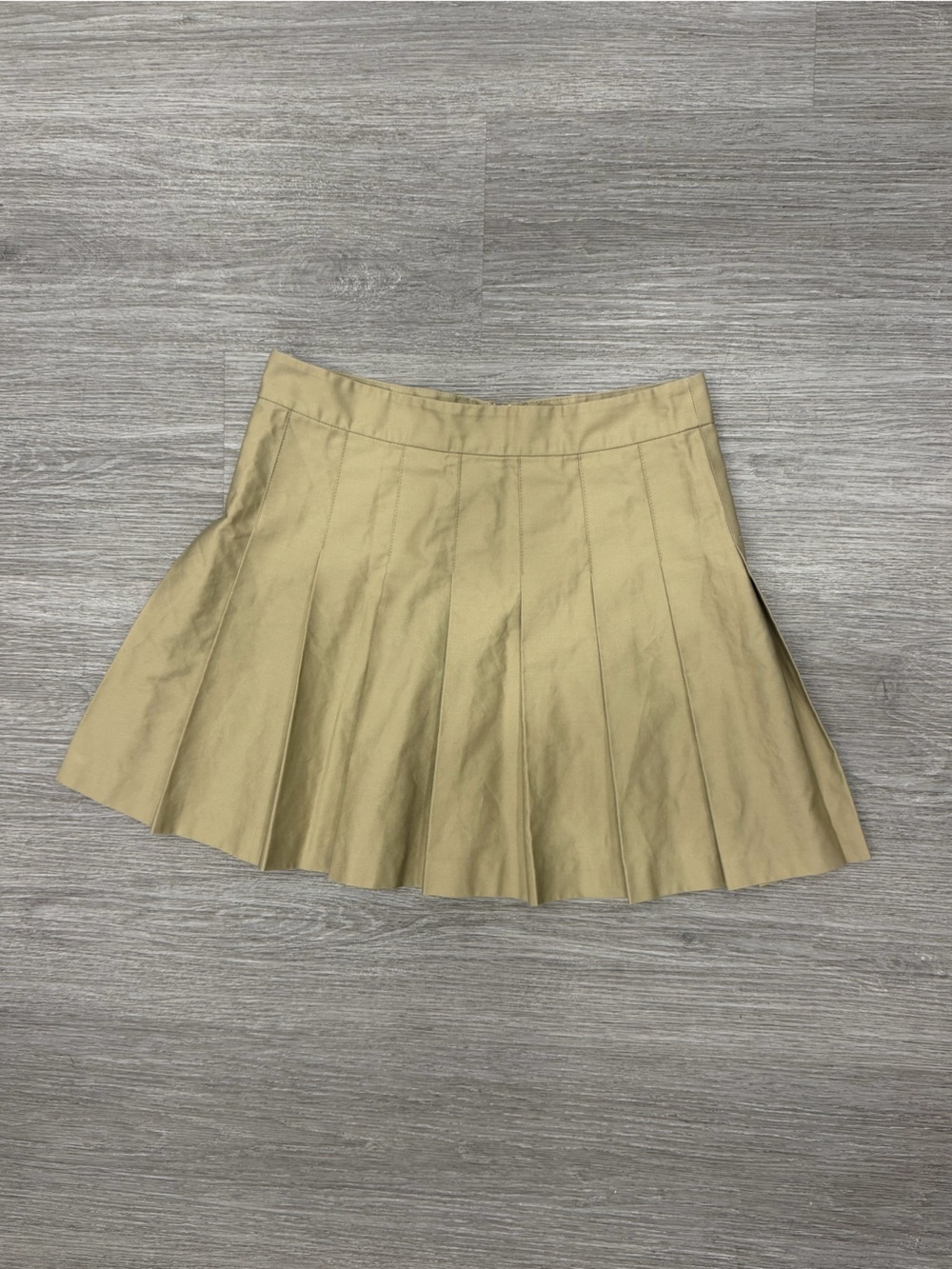 Sunday Best Olive Mini Skirt Size 4 - Picture 2 of 7